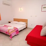 Cvita Τρογκίρ