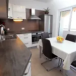 Cvita Apartment *
